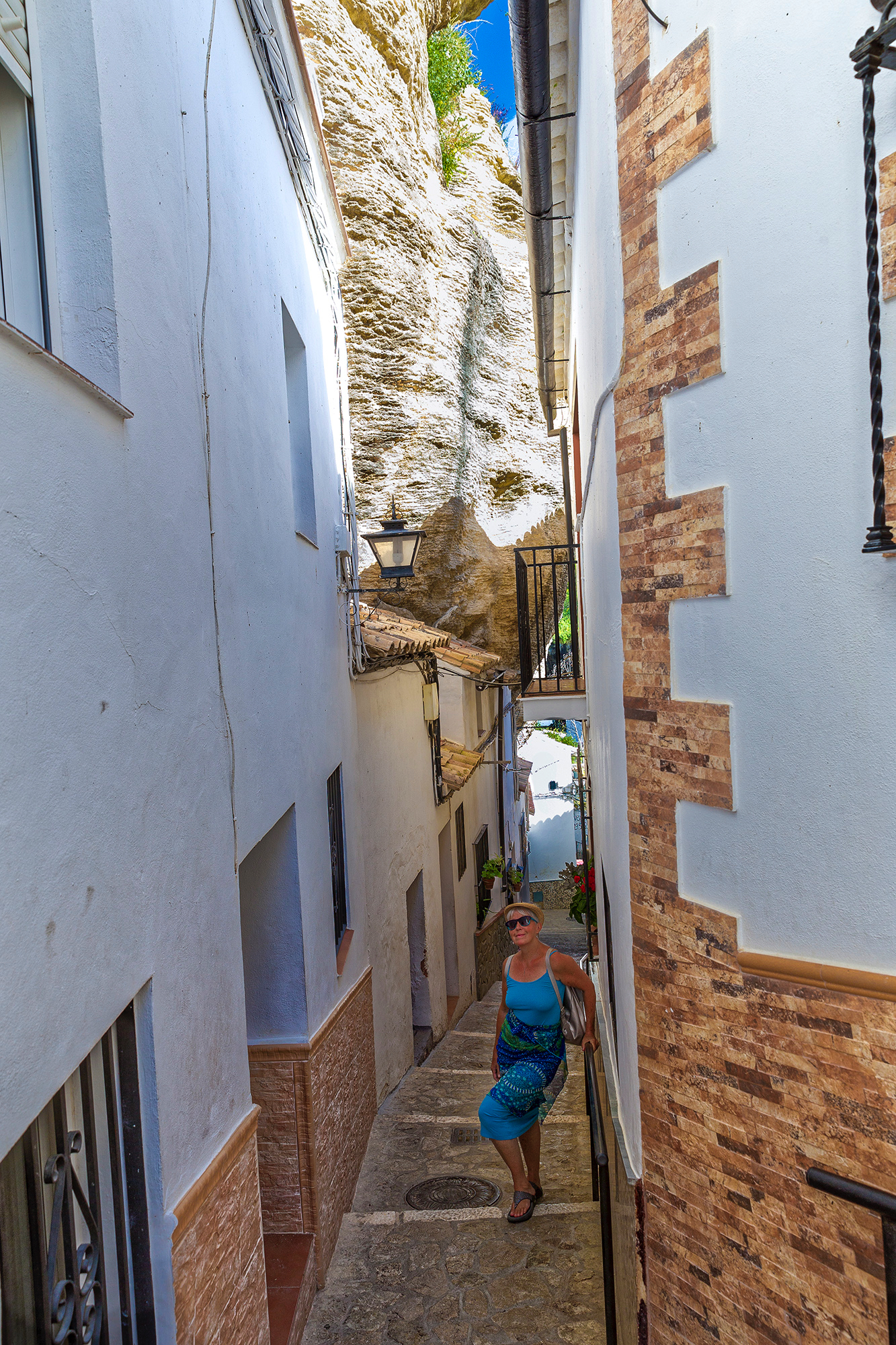 Setenil - Un village blanc pris dans les roches